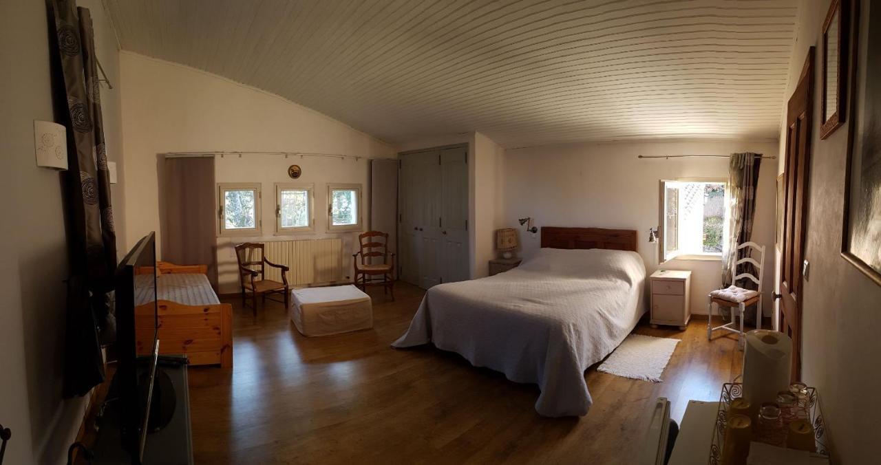 Mas Du Kairos Hotel Venasque Buitenkant foto